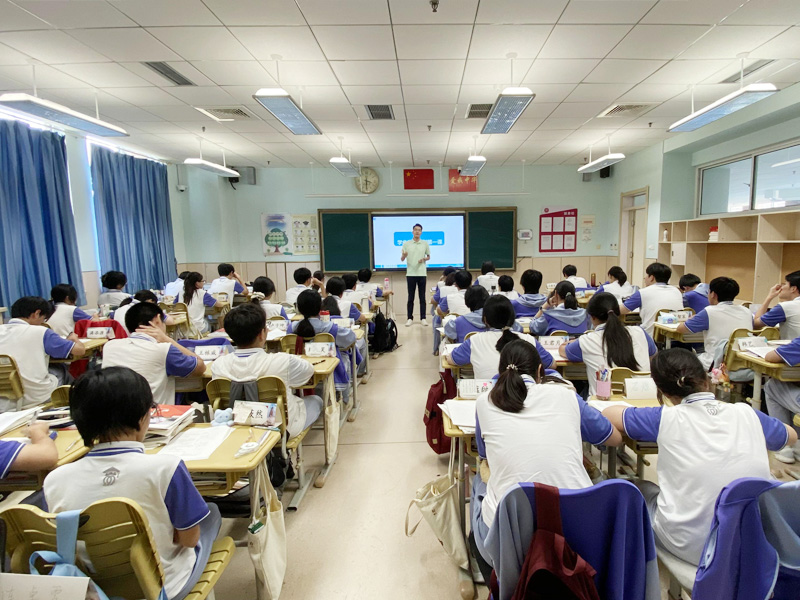 九中进校-1.jpg